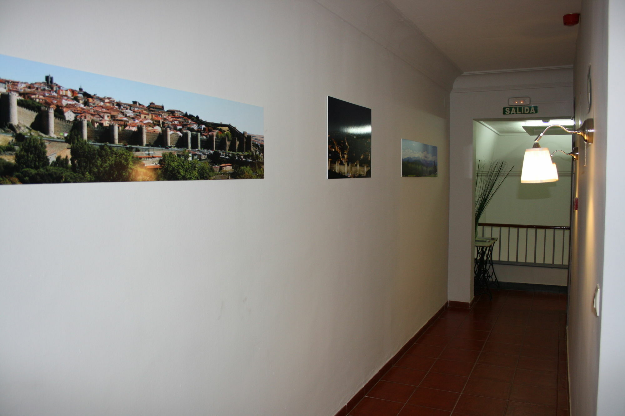Hostal La Estación Ávila Exterior foto