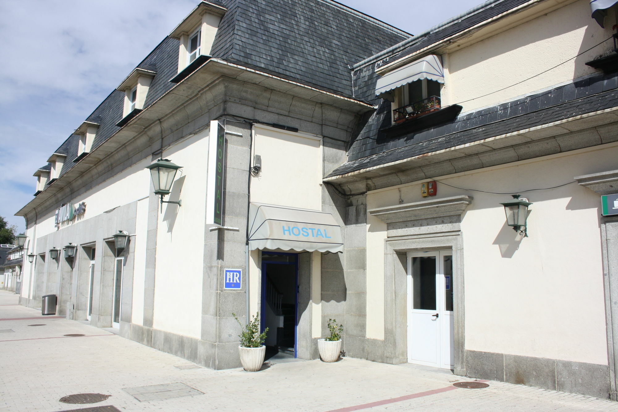 Hostal La Estación Ávila Exterior foto
